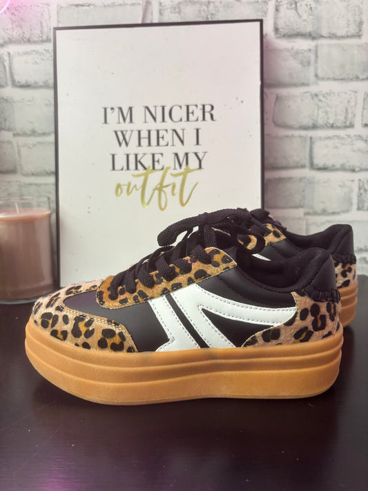 leopard print platform sneaker tennis shoe black