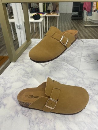 Ella Chic Boutique offers trendy boutique shoes like sandals, boots, dress shoes, tennis shoes & sneakers.