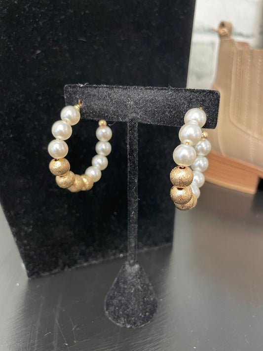 Gold Beaded and Pearl Hoop Earrings - Ella Chic Boutique