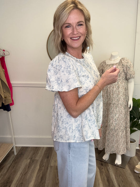 light blue print white gauze fabric shirt top Hayden LA short sleeves