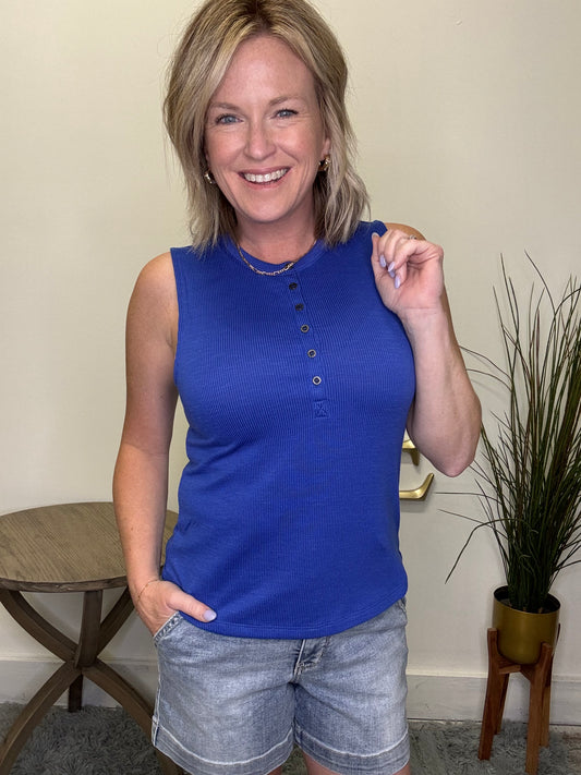 Sleeveless Snap Royal Button Detail Tank Top