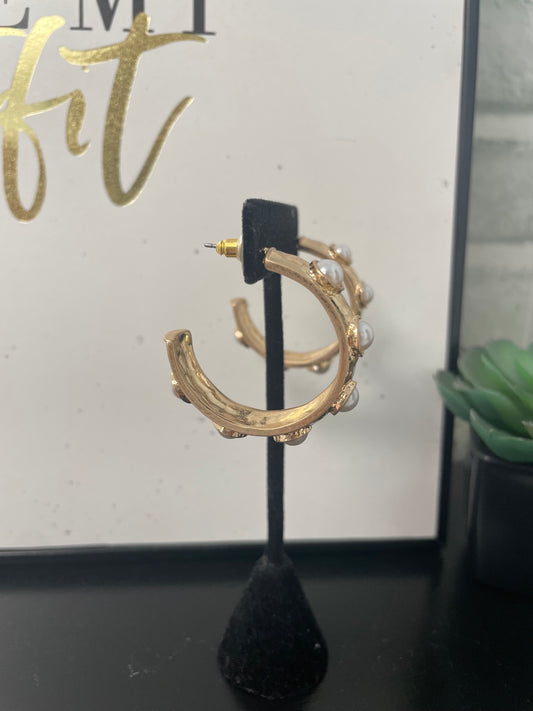 Pearl Studded Gold Hoop Earrings - Ella Chic Boutique