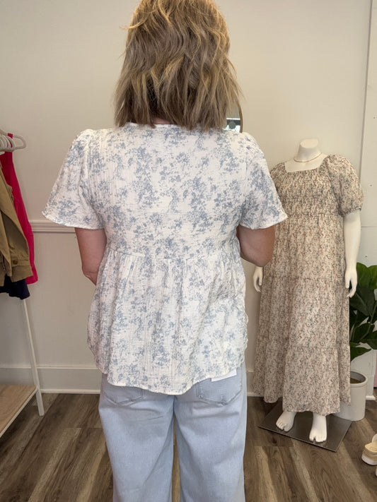 light blue print white gauze fabric shirt top Hayden LA short sleeves