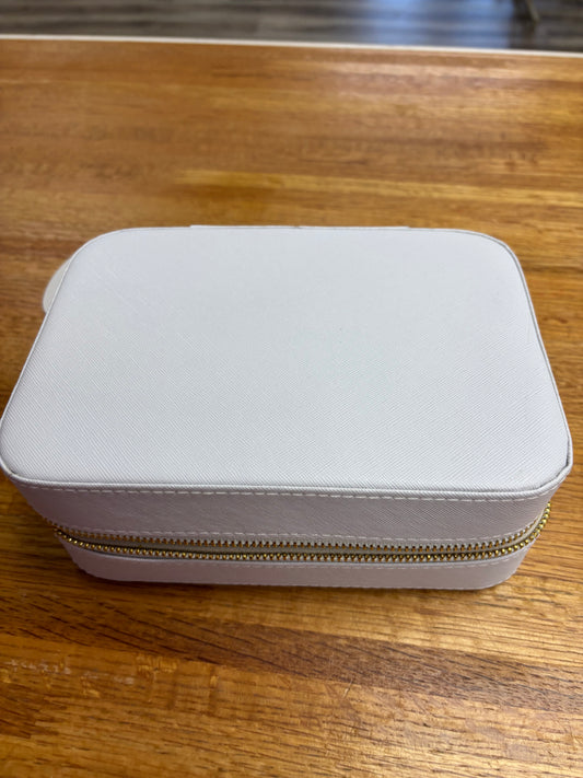 White Travel Jewelry Case - Ella Chic Boutique