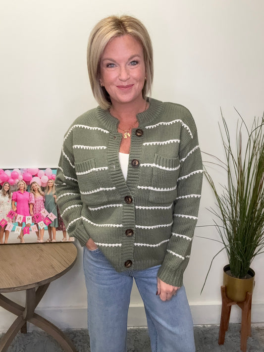Staccato olive green white scallop button front pockets fall cardigan Roanoke Indiana 