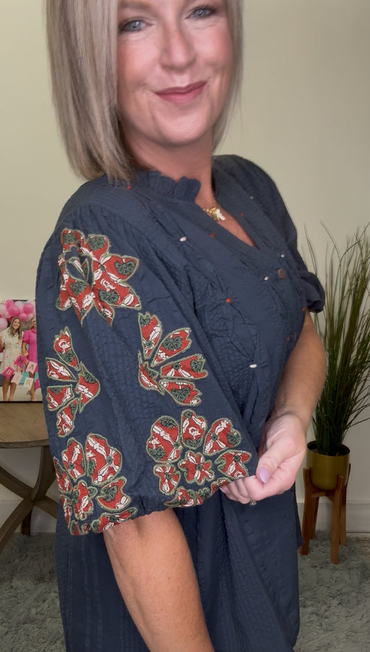Autumn Embroidered Detailed Puff Sleeve Top