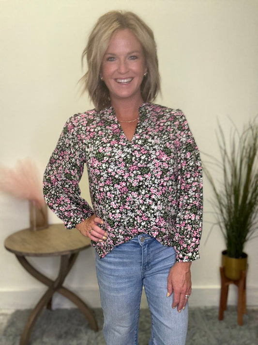 Aria Daydreaming Black Floral Top