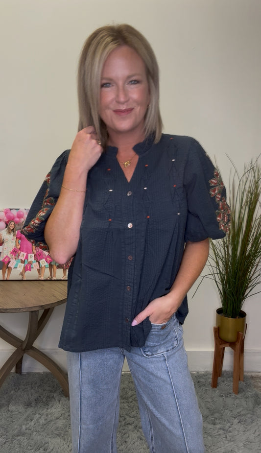 Autumn Embroidered Detailed Puff Sleeve Top