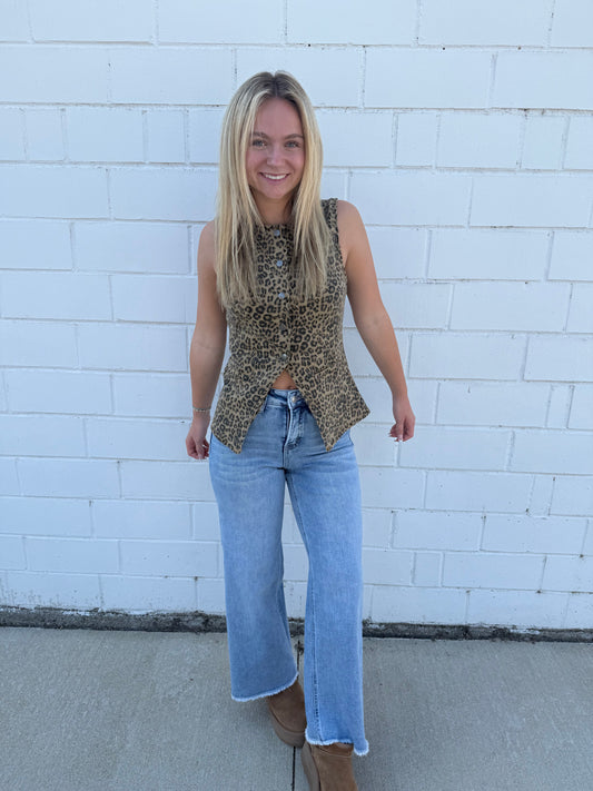 Main Strip stretchy leopard animal print vest button front sleeveless top Ella chic boutique Roanoke 