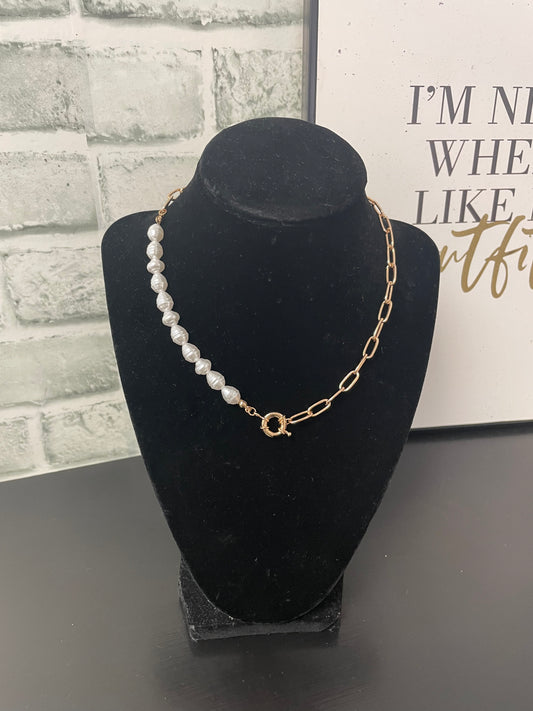 Pretty As A Pearl Gold Necklace - Ella Chic Boutique