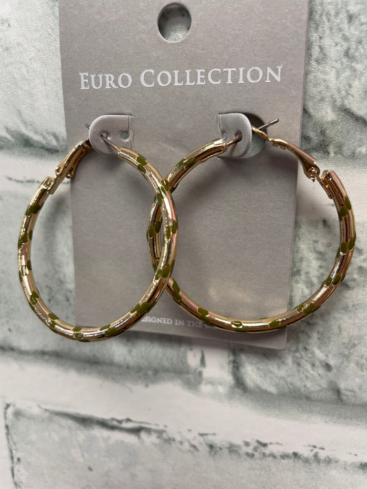 Hoop Earrings With Enamel Details (2 Colors) - Ella Chic Boutique