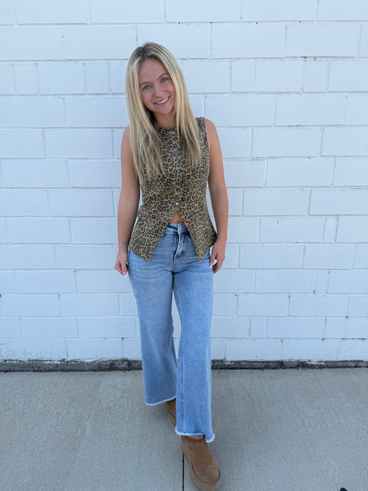 Main Strip stretchy leopard animal print vest button front sleeveless top Ella chic boutique Roanoke 