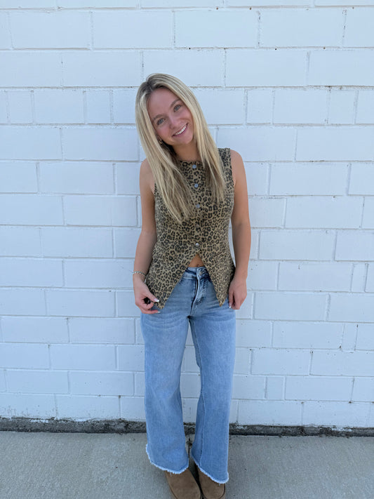 Main Strip stretchy leopard animal print vest button front sleeveless top Ella chic boutique Roanoke 