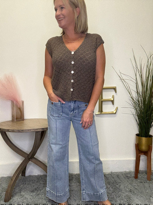 High Rise Crop Wide Jeans With Pintuck And front Patch Pocket light wash stretch  Risen