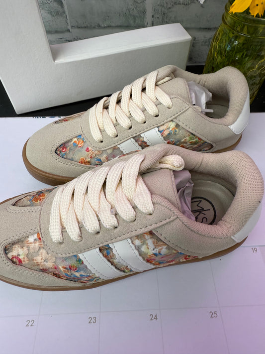 Neutral floral mesh tennis shoes sneakers makers mm taupe beige tan fall