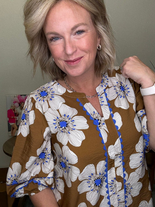 Falling for You Floral Print Scallop Detail Top 110 Tops - Ella Chic Boutique