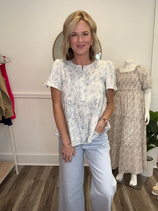 light blue print white gauze fabric shirt top Hayden LA short sleeves