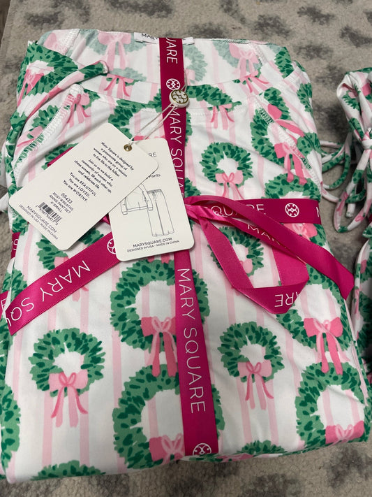 Rosy Wreaths Christmas Pajamas 230 Gifts - Ella Chic Boutique