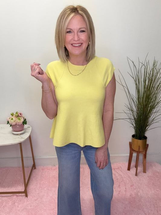 Sweetest Sunshine Cap Sleeve Top 110 Tops - Ella Chic BoutiqueEntro