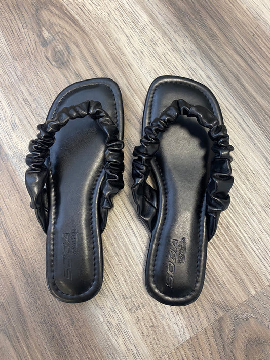 Black Ruffle Flip-Flop Sandals - Ella Chic Boutique